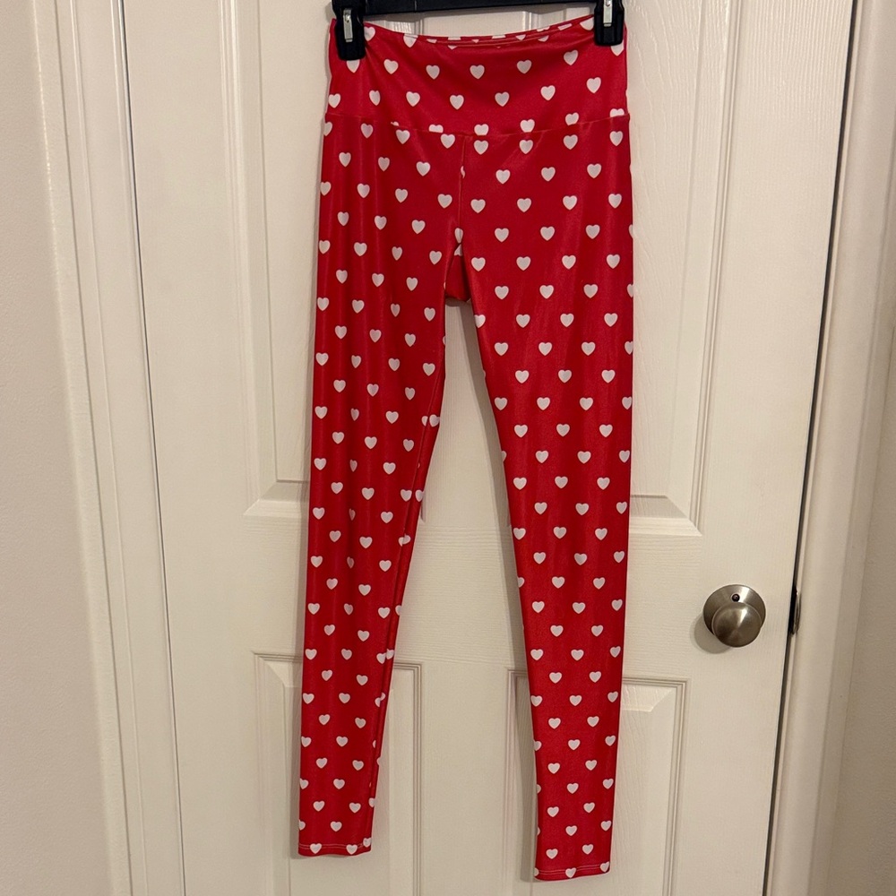 Goldsheep Red Heart Pattern Leggings